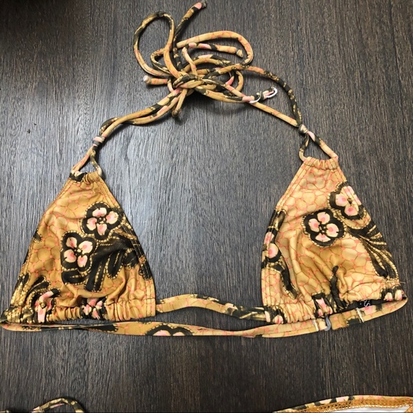 Guess Collection Bikini 👙 - Picture 3 of 8